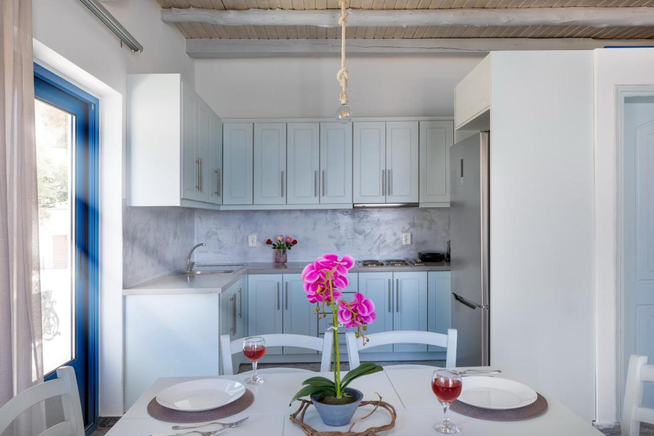 Plori - Molos Apartments Лутрон Экстерьер фото